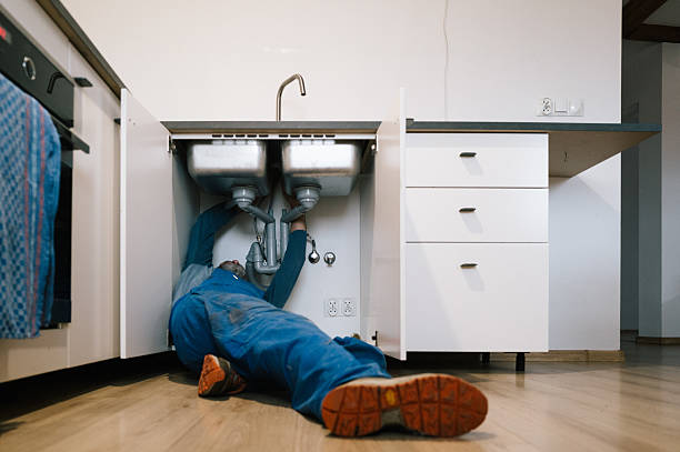 Professional Drain Cleaning technician working in Bulls Gap, TN